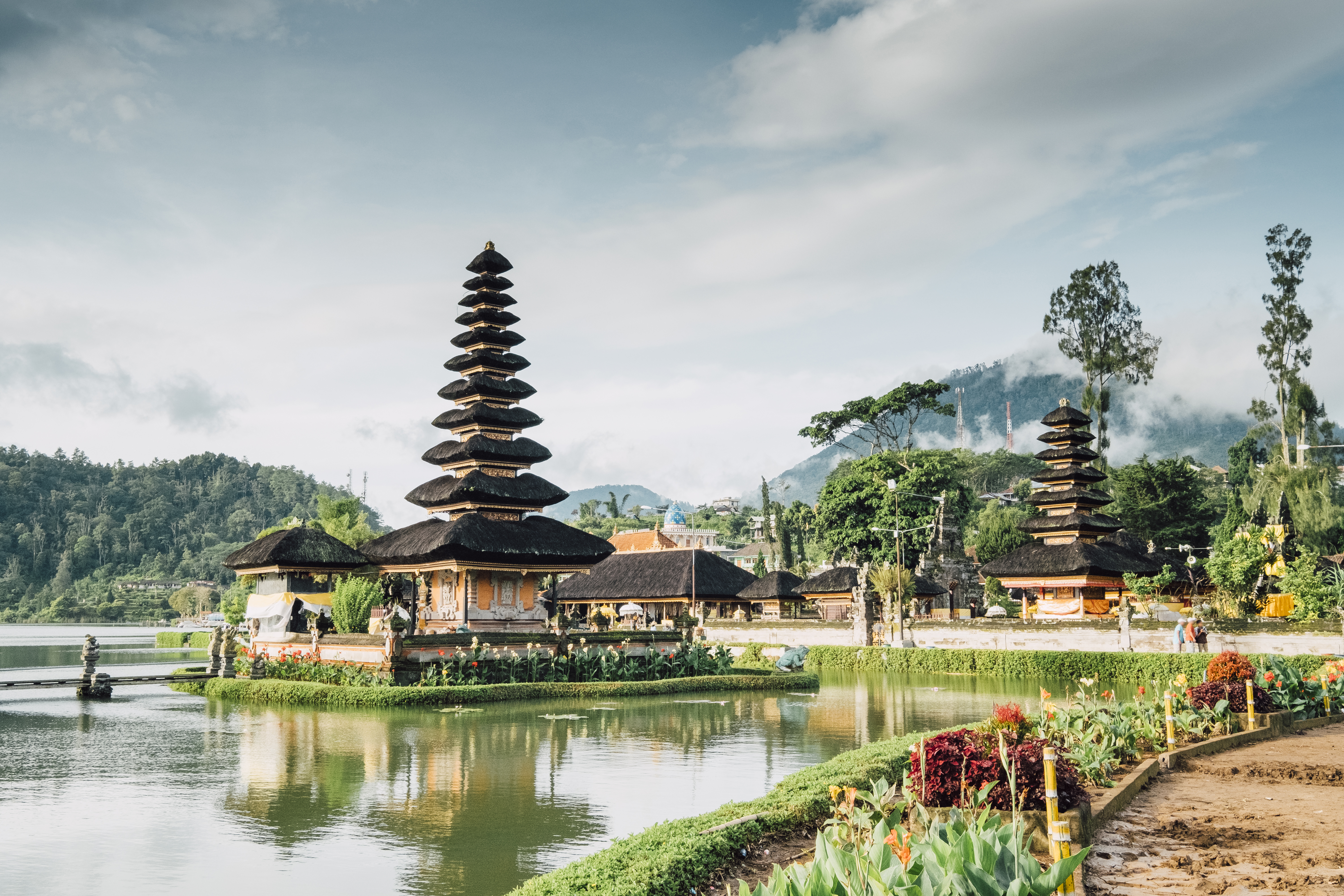 Bali: Island of Gods & Serenity